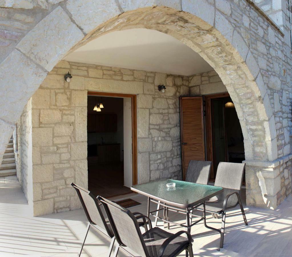 Olive Stonehouses Calamata Exterior foto